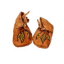 Load image into Gallery viewer, Children&#39;s Handmade Moccasins
