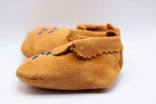 Load image into Gallery viewer, Children&#39;s Handmade Moccasins
