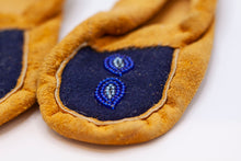 Load image into Gallery viewer, Marazuch Moccasins
