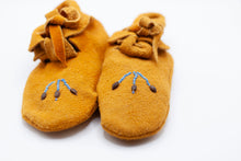 Load image into Gallery viewer, Wolf Willow Moccasins
